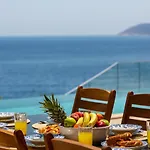 Vila Water Edge 2 *